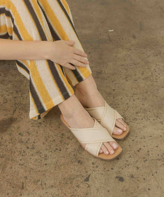 The Stella Beige | Criss Cross Sandal